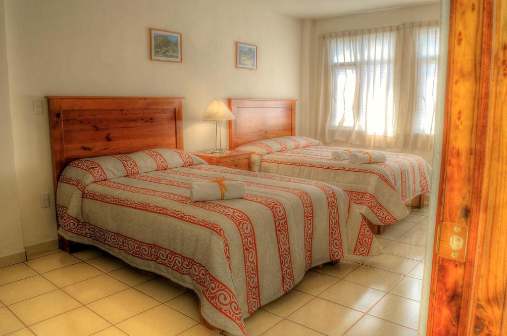 Hotel Y Posada Refugio Independencia Морелия Номер фото